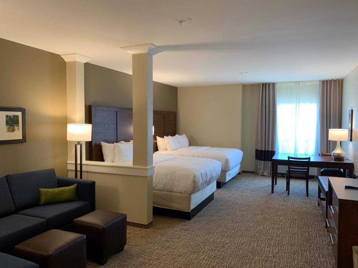 Comfort & Hotel Clarkston