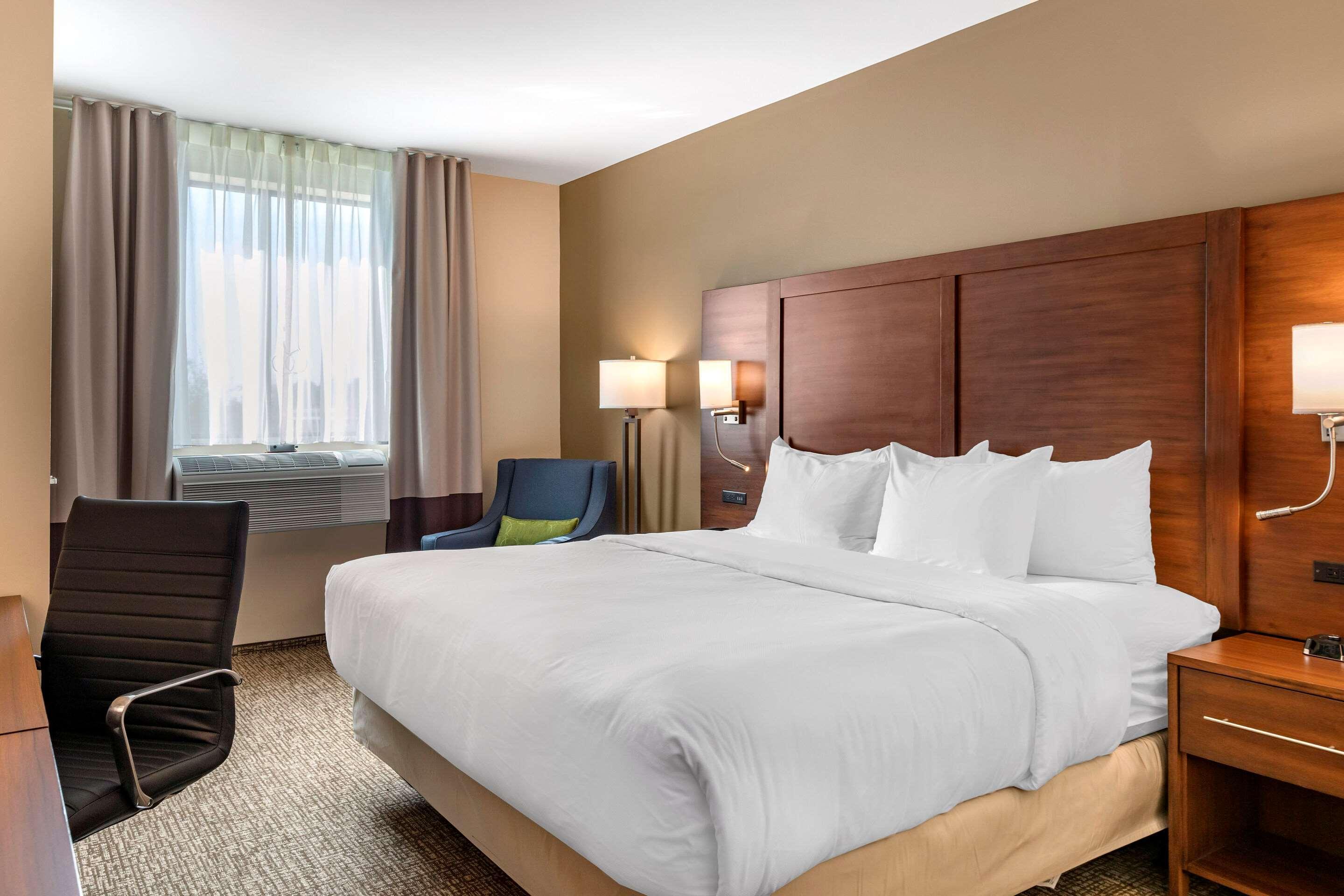 Hotel Comfort & Clarkston
