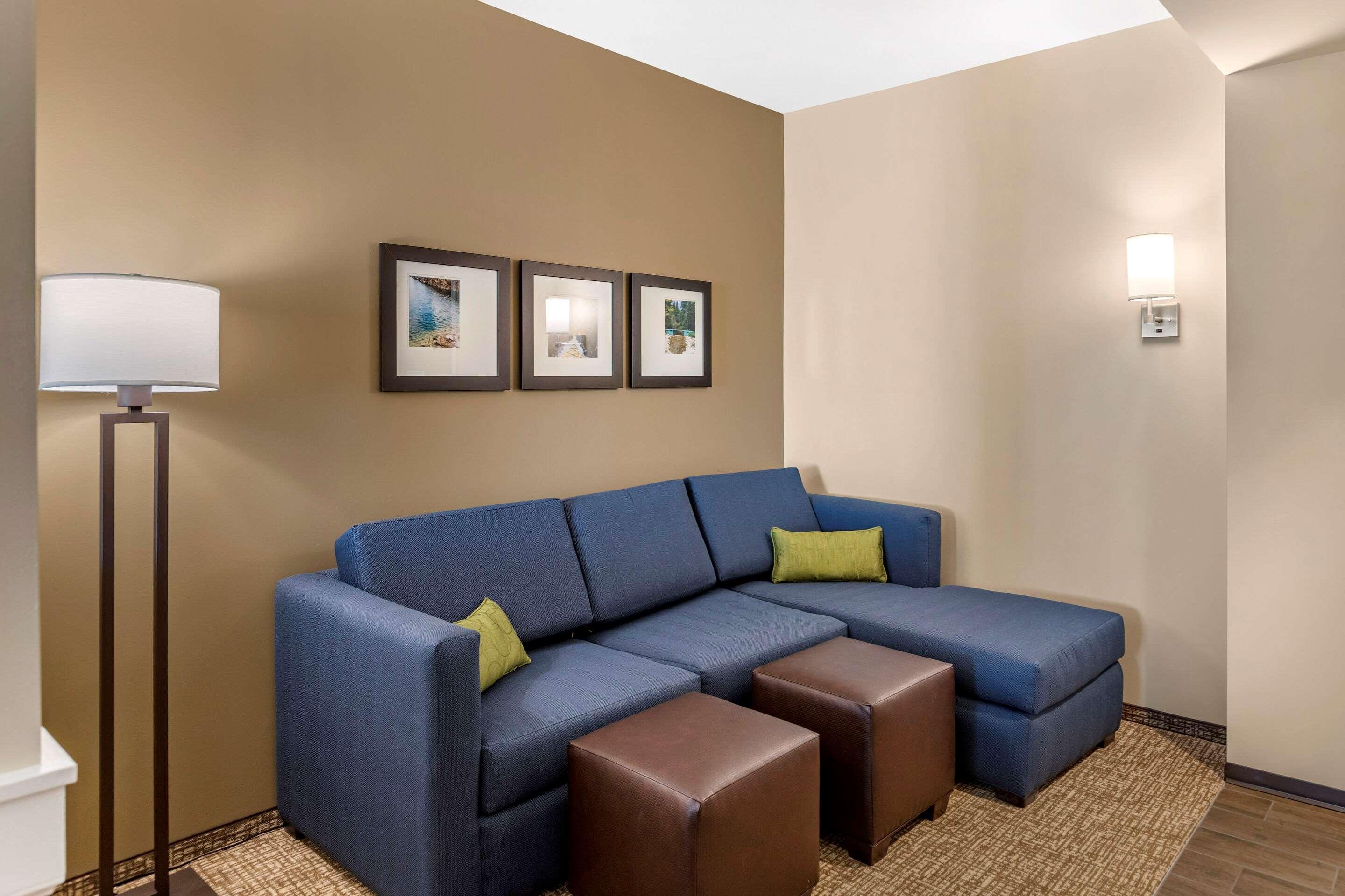Hotel Comfort &